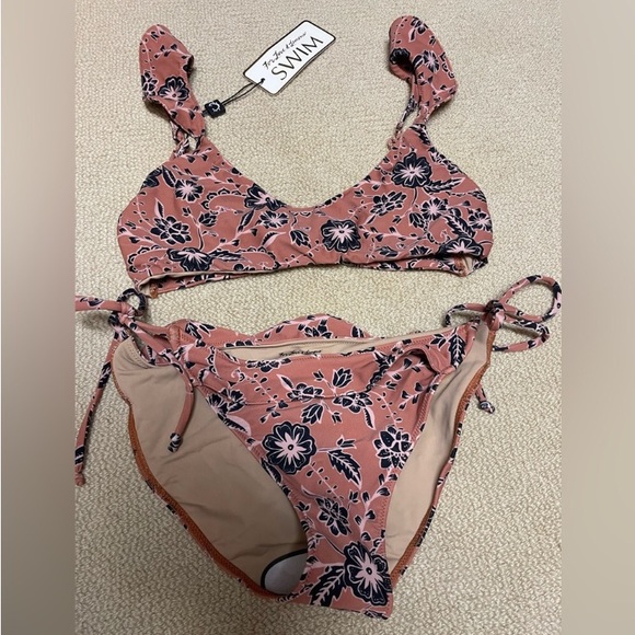 For love of lemons swim suit, size small - Picture 2 of 10